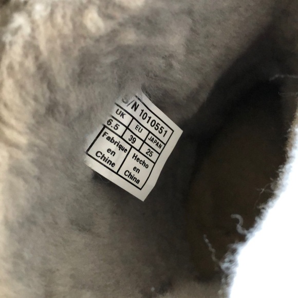 Ugg Australia short woven suede boots size 8 EUC - Picture 8 of 15